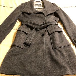 Woman’s pea coat, size 6 gray